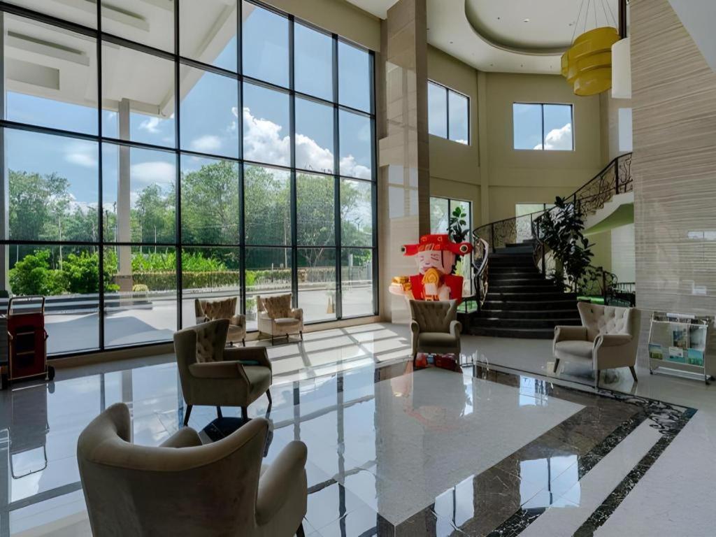Hotel Livingston 3*